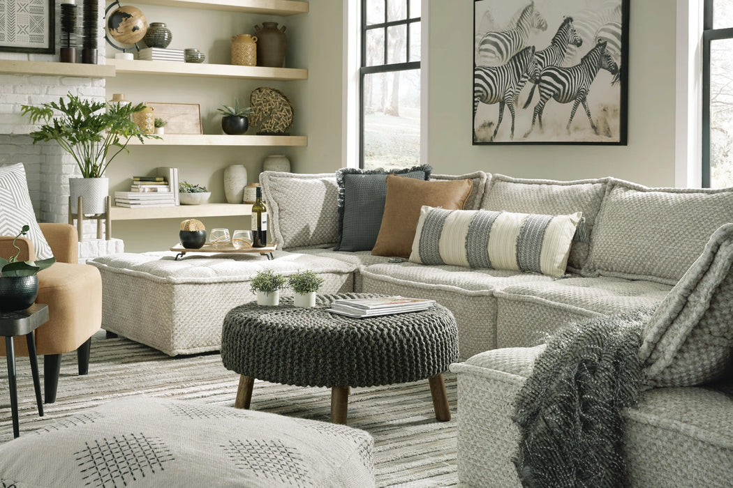 Bales Accent Chair - Levi's Discount Furniture (Vineland, NJ)