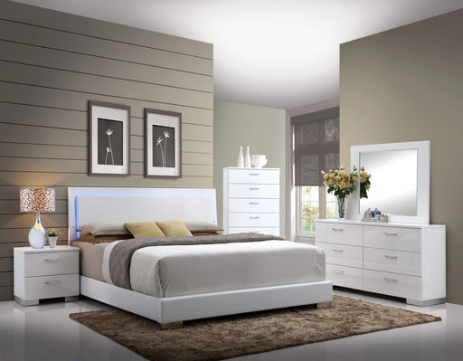 Lorimar White PU & Chrome Leg Queen Bed - Levi's Discount Furniture (Vineland, NJ)