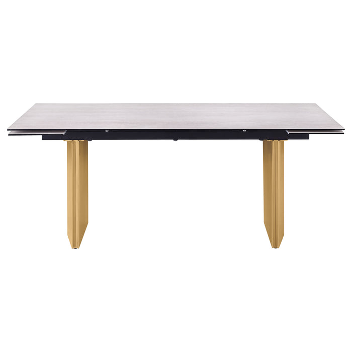 Vesa Dining Tables
