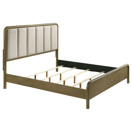 Amsbury Panel Bed - Levi's Discount Furniture (Vineland, NJ)