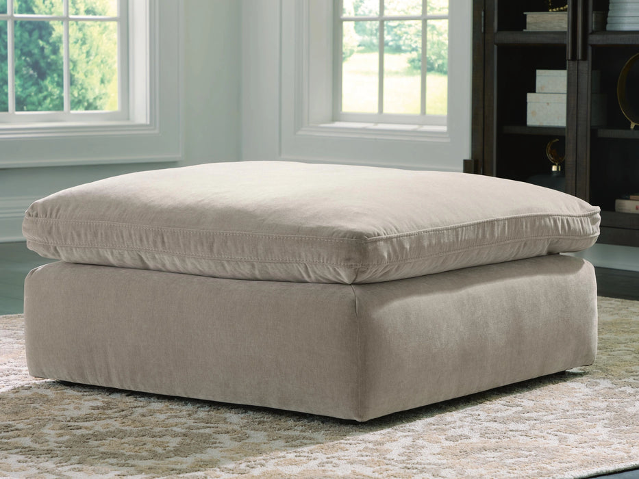 Maxton Heights Oversized Accent Ottoman - Levi's Discount Furniture (Vineland, NJ)