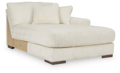 Lindyn Sectional with Chaise - Levi's Discount Furniture (Vineland, NJ)