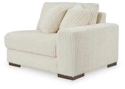 Lindyn Sectional with Chaise - Levi's Discount Furniture (Vineland, NJ)