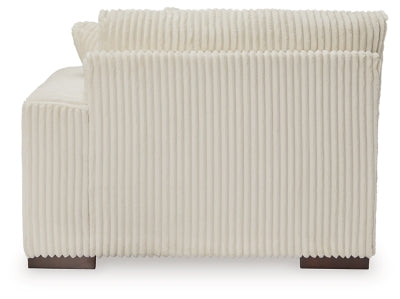 Lindyn Sectional with Chaise - Levi's Discount Furniture (Vineland, NJ)