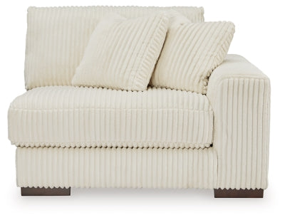 Lindyn Sectional with Chaise - Levi's Discount Furniture (Vineland, NJ)