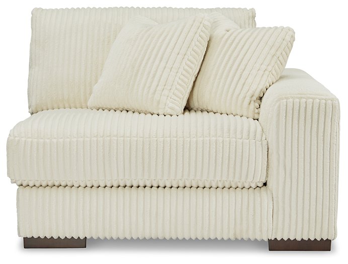 Lindyn Sectional - Levi's Discount Furniture (Vineland, NJ)