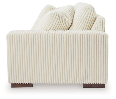 Lindyn Sectional with Chaise - Levi's Discount Furniture (Vineland, NJ)