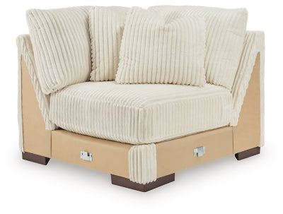 Lindyn Sectional with Chaise - Levi's Discount Furniture (Vineland, NJ)