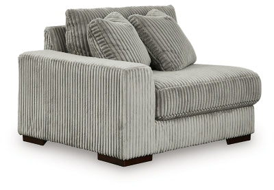 Lindyn Sectional with Chaise - Levi's Discount Furniture (Vineland, NJ)