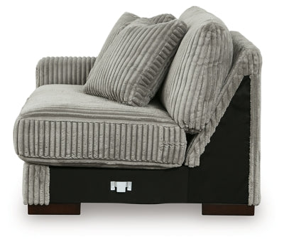 Lindyn Sectional with Chaise - Levi's Discount Furniture (Vineland, NJ)