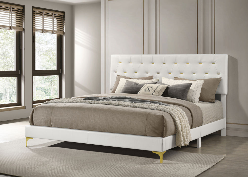 Kendall Panel Bed - Levi's Discount Furniture (Vineland, NJ)
