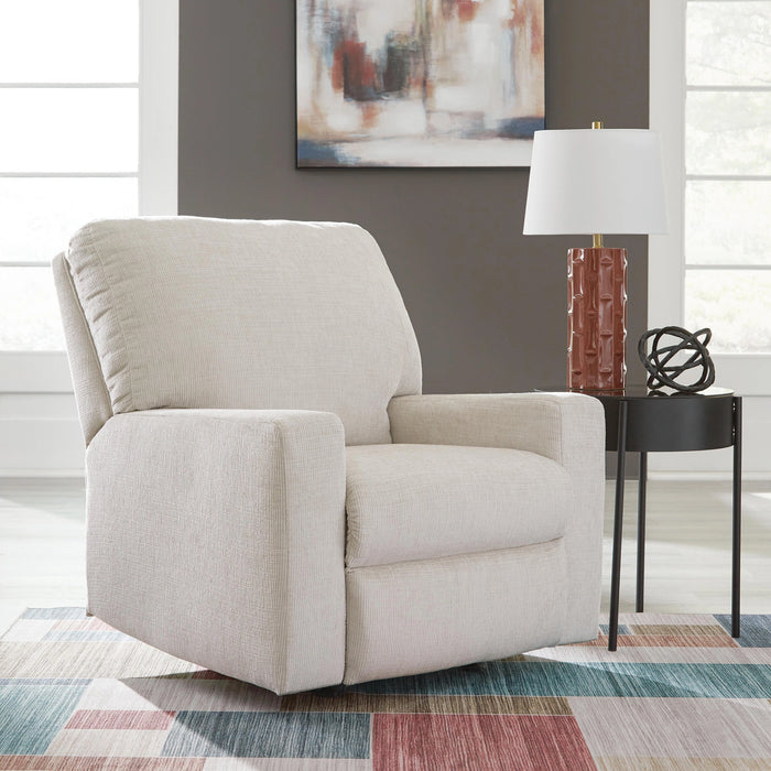 Aviemore Recliner - Levi's Discount Furniture (Vineland, NJ)
