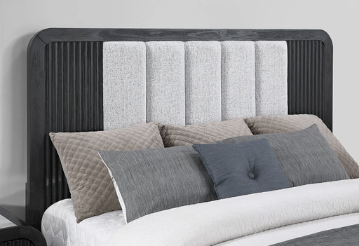 Beckett Wht/Blk Bed Group