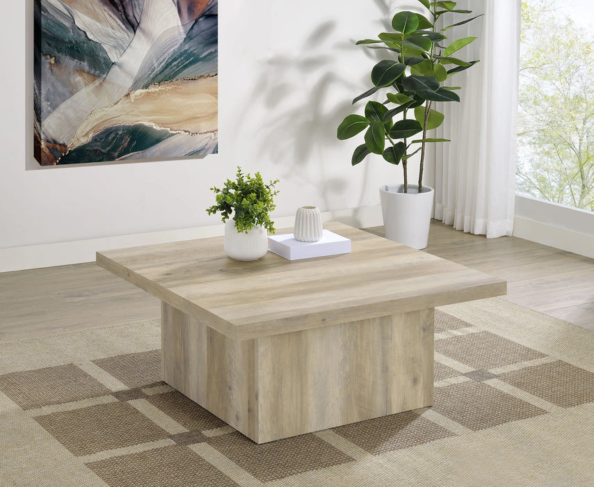 Devar Coffee Table - Levi's Discount Furniture (Vineland, NJ)