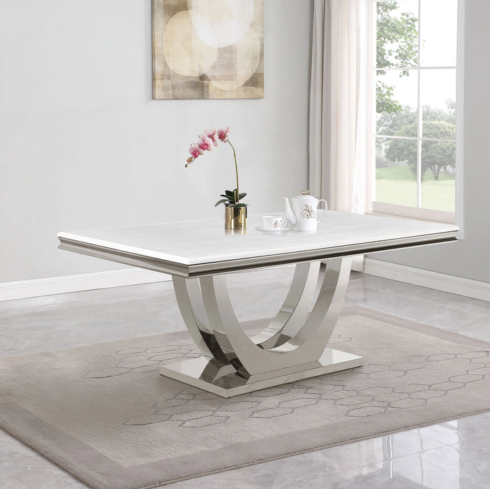 Kerwin Dining Table - Levi's Discount Furniture (Vineland, NJ)