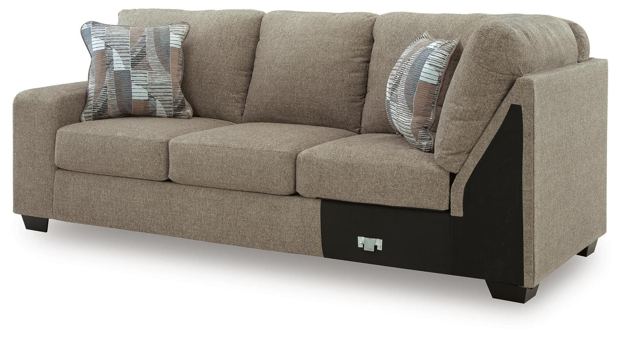 Newellen Sectional with Chaise - Levi's Discount Furniture (Vineland, NJ)