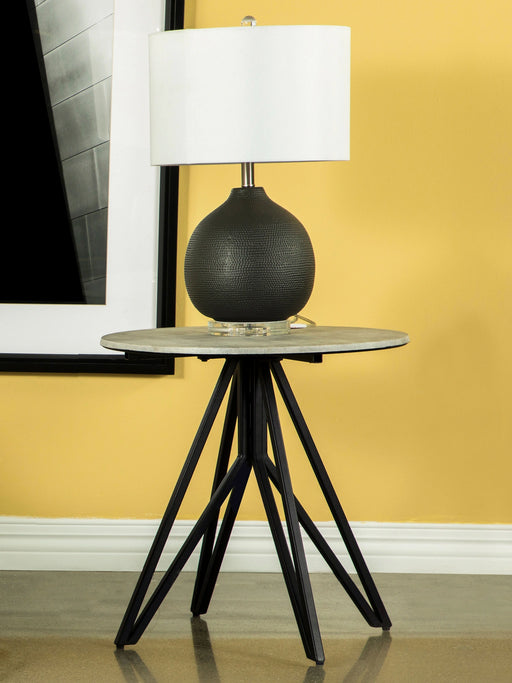 Hadi End Table - Levi's Discount Furniture (Vineland, NJ)