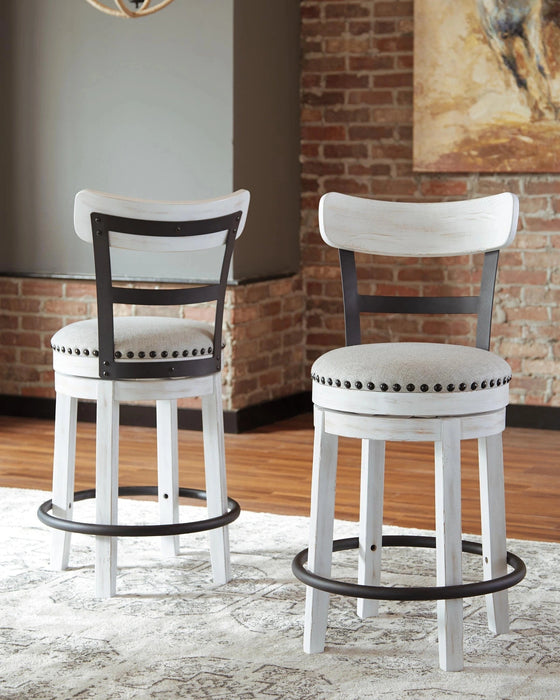 Valebeck Counter Height Bar Stool - Levi's Discount Furniture (Vineland, NJ)