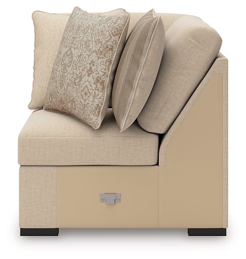 LadyMae Sectional with Chaise - Levi's Discount Furniture (Vineland, NJ)