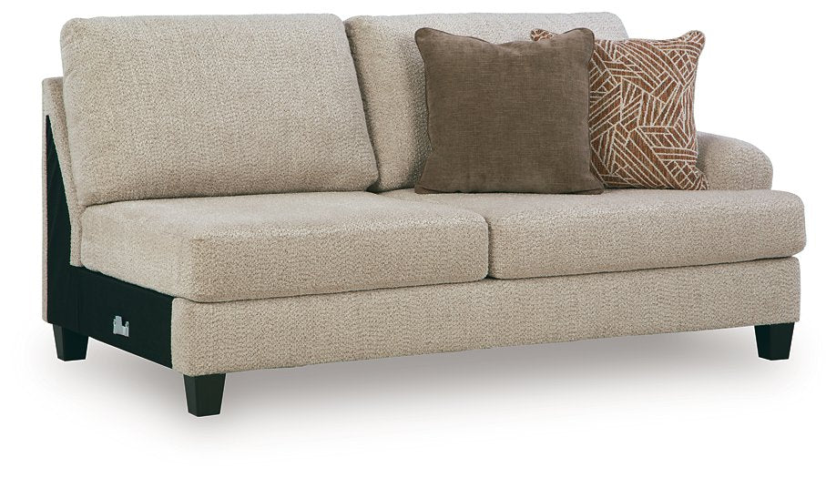 Steelwater Retreat Sectional with Chaise - Levi's Discount Furniture (Vineland, NJ)