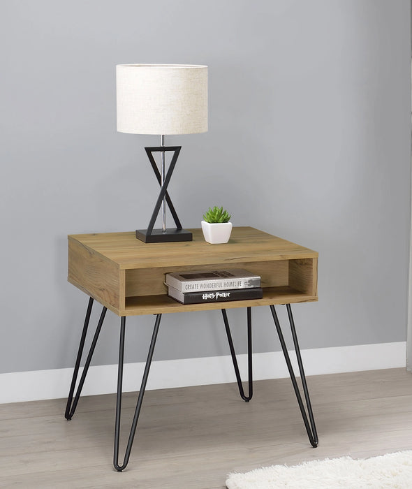 Fanning End Table - Levi's Discount Furniture (Vineland, NJ)