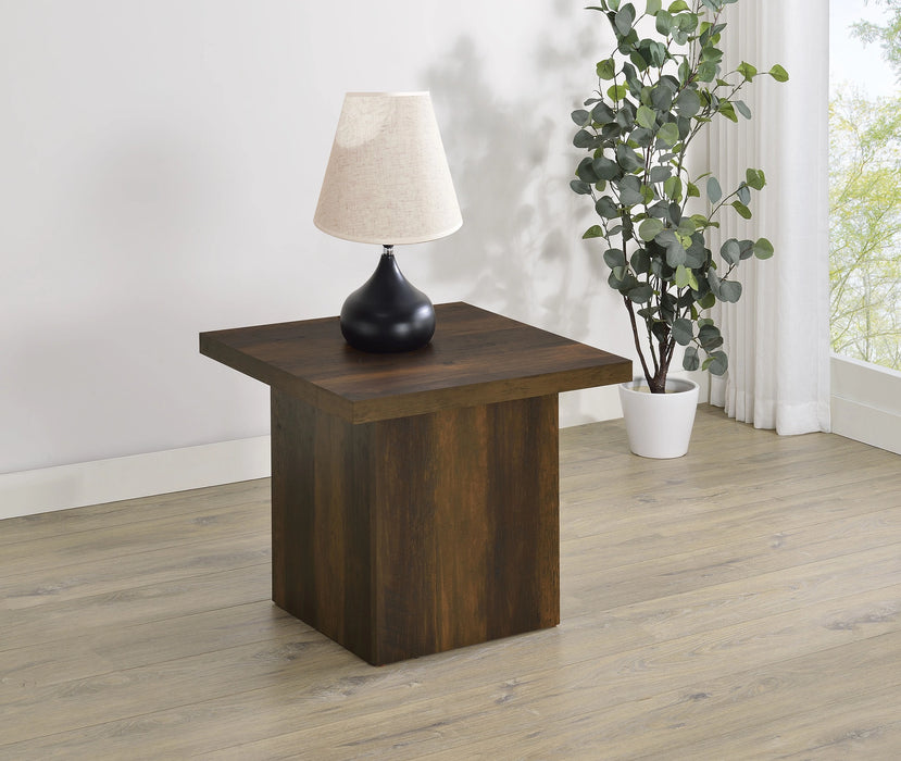 Devar End Table - Levi's Discount Furniture (Vineland, NJ)