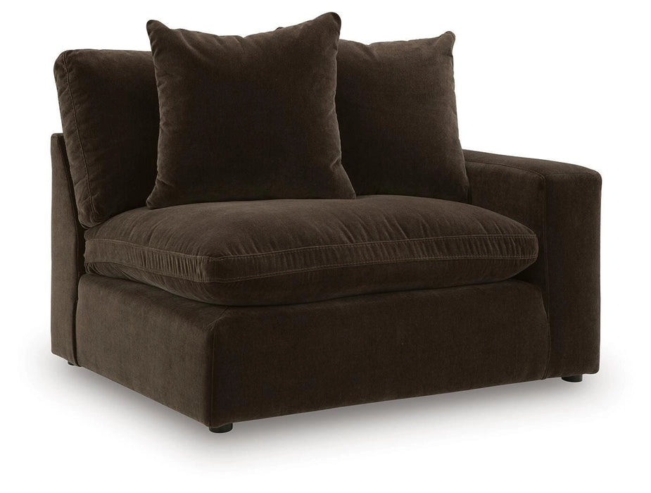 Maxton Heights Sectional - Levi's Discount Furniture (Vineland, NJ)