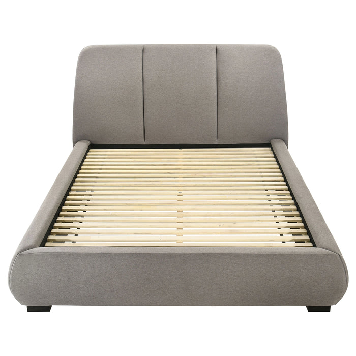 Mokena Panel Platform Bed - Levi's Discount Furniture (Vineland, NJ)