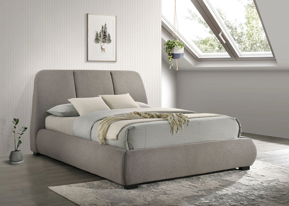 Mokena Panel Platform Bed - Levi's Discount Furniture (Vineland, NJ)