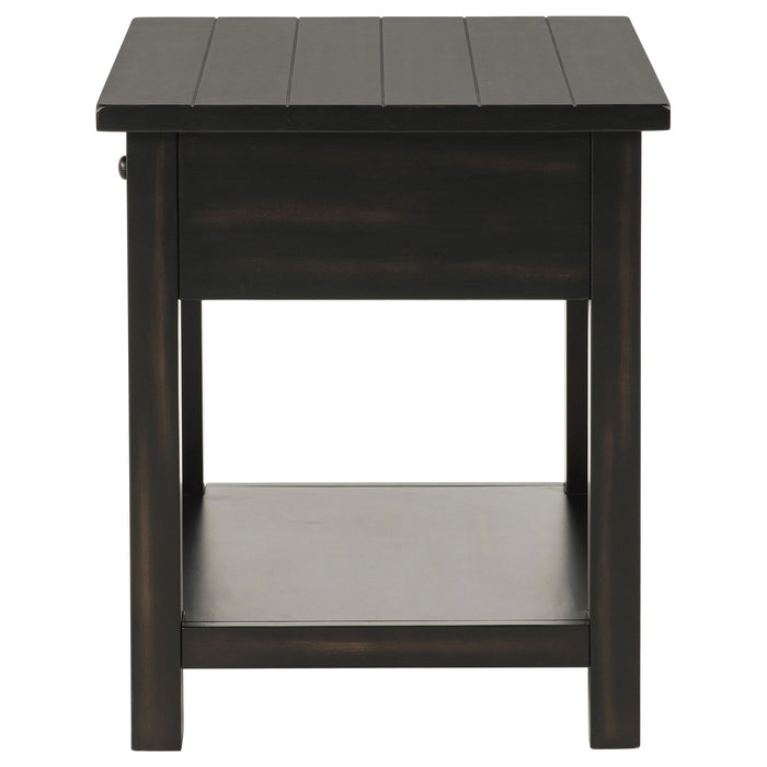 Payne End Table - Levi's Discount Furniture (Vineland, NJ)