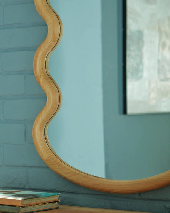 Serendis Accent Mirror - Levi's Discount Furniture (Vineland, NJ)