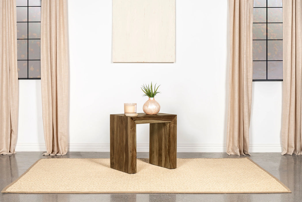 Odilia End Table - Levi's Discount Furniture (Vineland, NJ)