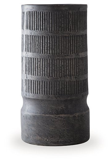 Beninworth Vase - Levi's Discount Furniture (Vineland, NJ)