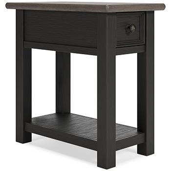 Tyler Creek End Table Set - Levi's Discount Furniture (Vineland, NJ)
