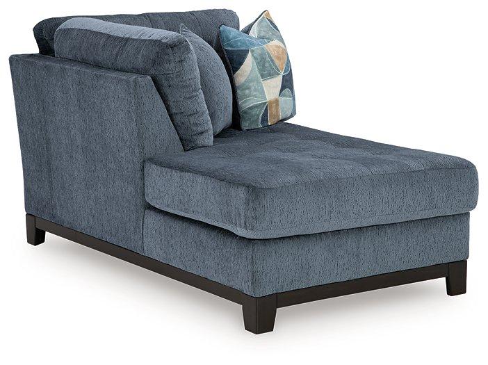 Maxon Place Sectional with Chaise - Levi's Discount Furniture (Vineland, NJ)