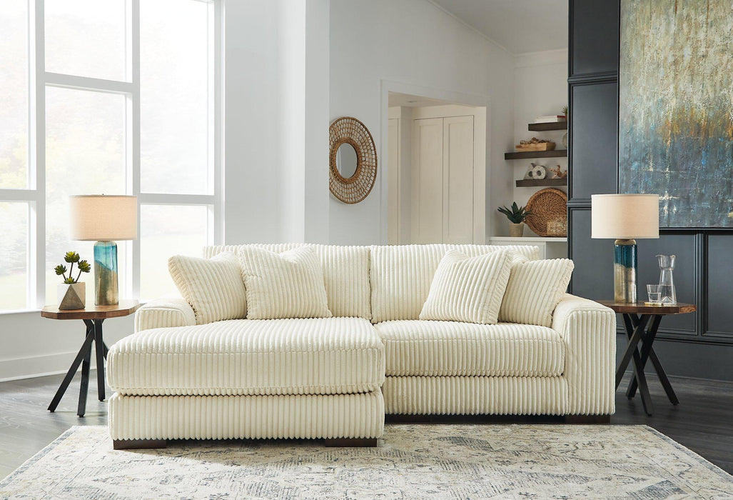 Lindyn Sectional with Chaise - Levi's Discount Furniture (Vineland, NJ)