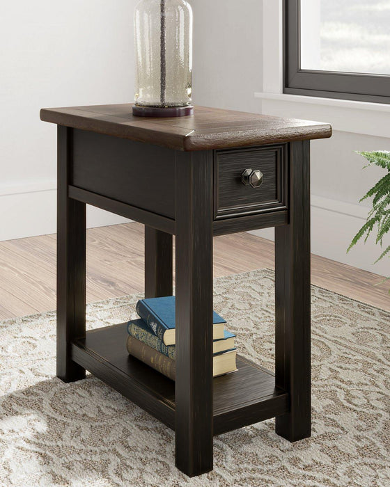 Tyler Creek End Table Set - Levi's Discount Furniture (Vineland, NJ)