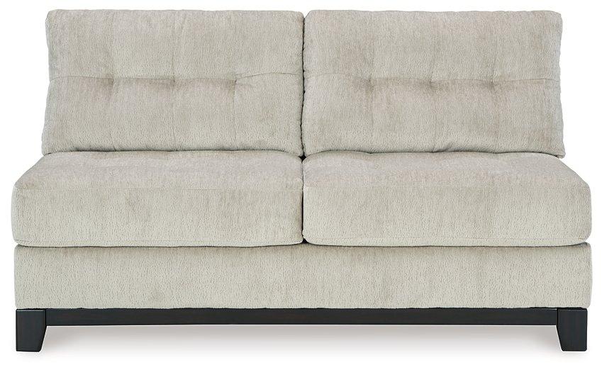 Maxon Place Sectional with Chaise - Levi's Discount Furniture (Vineland, NJ)