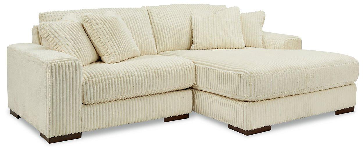 Lindyn Sectional with Chaise - Levi's Discount Furniture (Vineland, NJ)