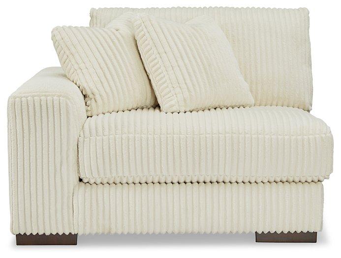 Lindyn Sectional - Levi's Discount Furniture (Vineland, NJ)