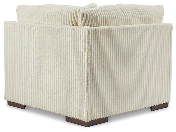 Lindyn Sectional with Chaise - Levi's Discount Furniture (Vineland, NJ)