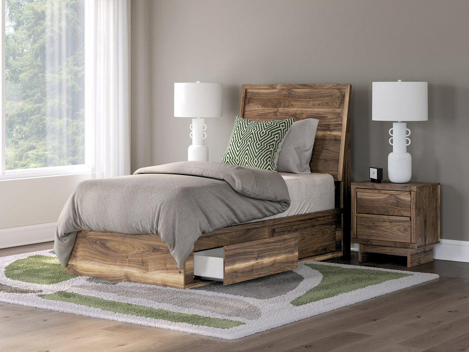 Chirason Bed - Levi's Discount Furniture (Vineland, NJ)
