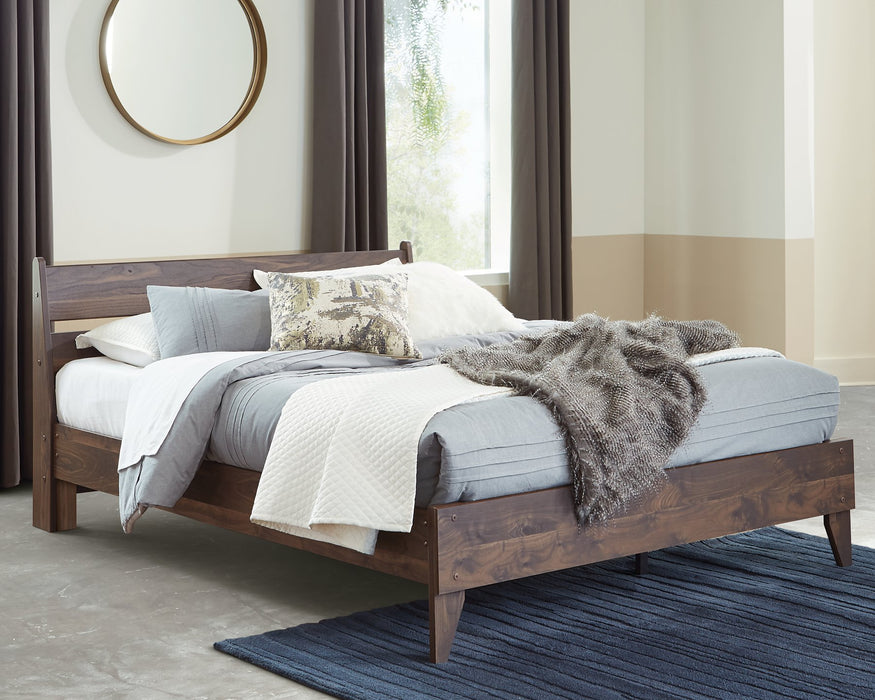 Calverson Bed - Levi's Discount Furniture (Vineland, NJ)