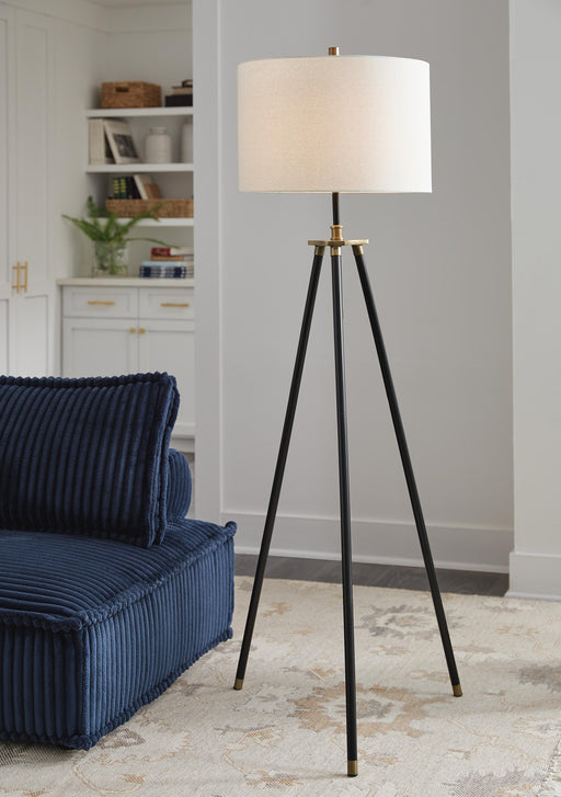 Cashner Floor Lamp - Levi's Discount Furniture (Vineland, NJ)