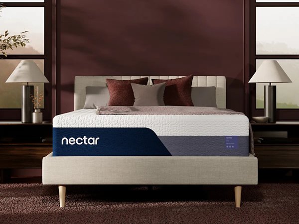 Nectar Luxe Memory Foam 5.1 Mattress - Levi's Discount Furniture (Vineland, NJ)