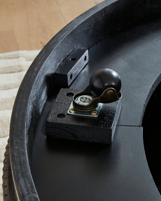 Hadonna Coffee Table - Levi's Discount Furniture (Vineland, NJ)