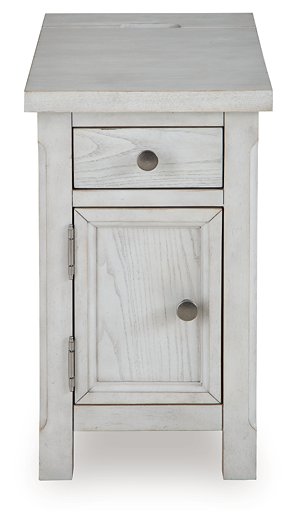 Robbinsdale Chairside End Table - Levi's Discount Furniture (Vineland, NJ)