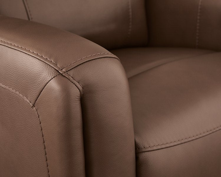 Pincara Power AutoGlide Recliner - Levi's Discount Furniture (Vineland, NJ)