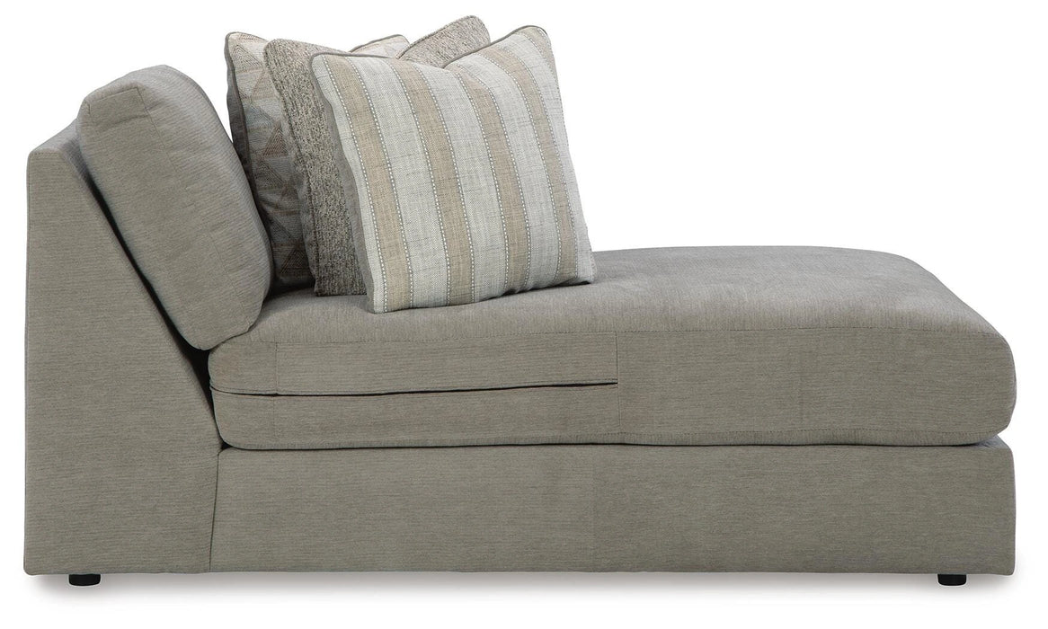 Avaliyah Sectional with Chaise - Levi's Discount Furniture (Vineland, NJ)