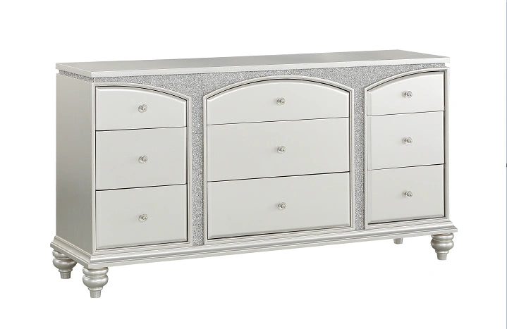 Maverick Platinum Dresser - Levi's Discount Furniture (Vineland, NJ)